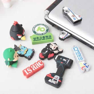 �Ͽ�� ĳ���� ���� USB 4GB